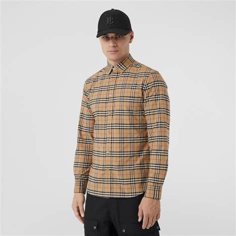 prezzo camicia classica burberry uomo|Scopri la nuova collezione di camicie Burberry uomo su FARFETCH.